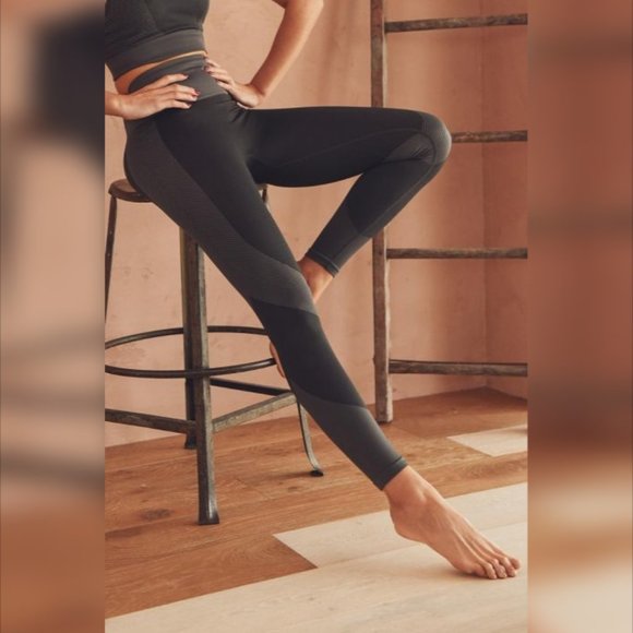Mono B Pants - Chevron Track Seamless Highwaist Leggings